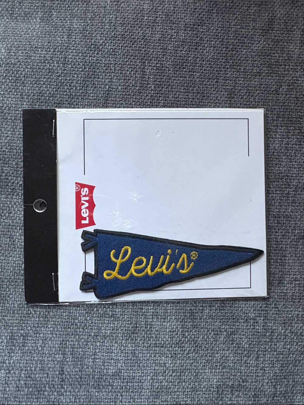 Levi's Assorted Logo & Patch Set - Picture 2 of 6